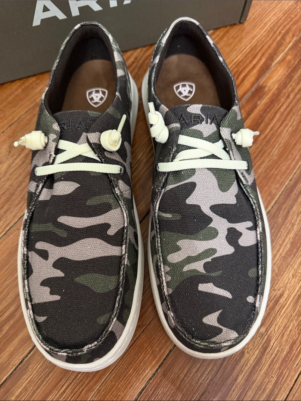 Ariat women’s Camouflage Slip-On Hilo Loafer in Green and Black - Picture 2 of 5